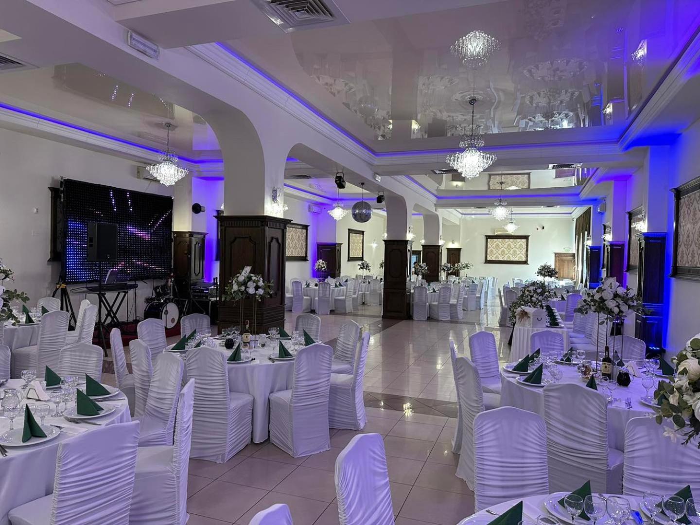 Hotel Turist Falticeni Ngoại thất bức ảnh