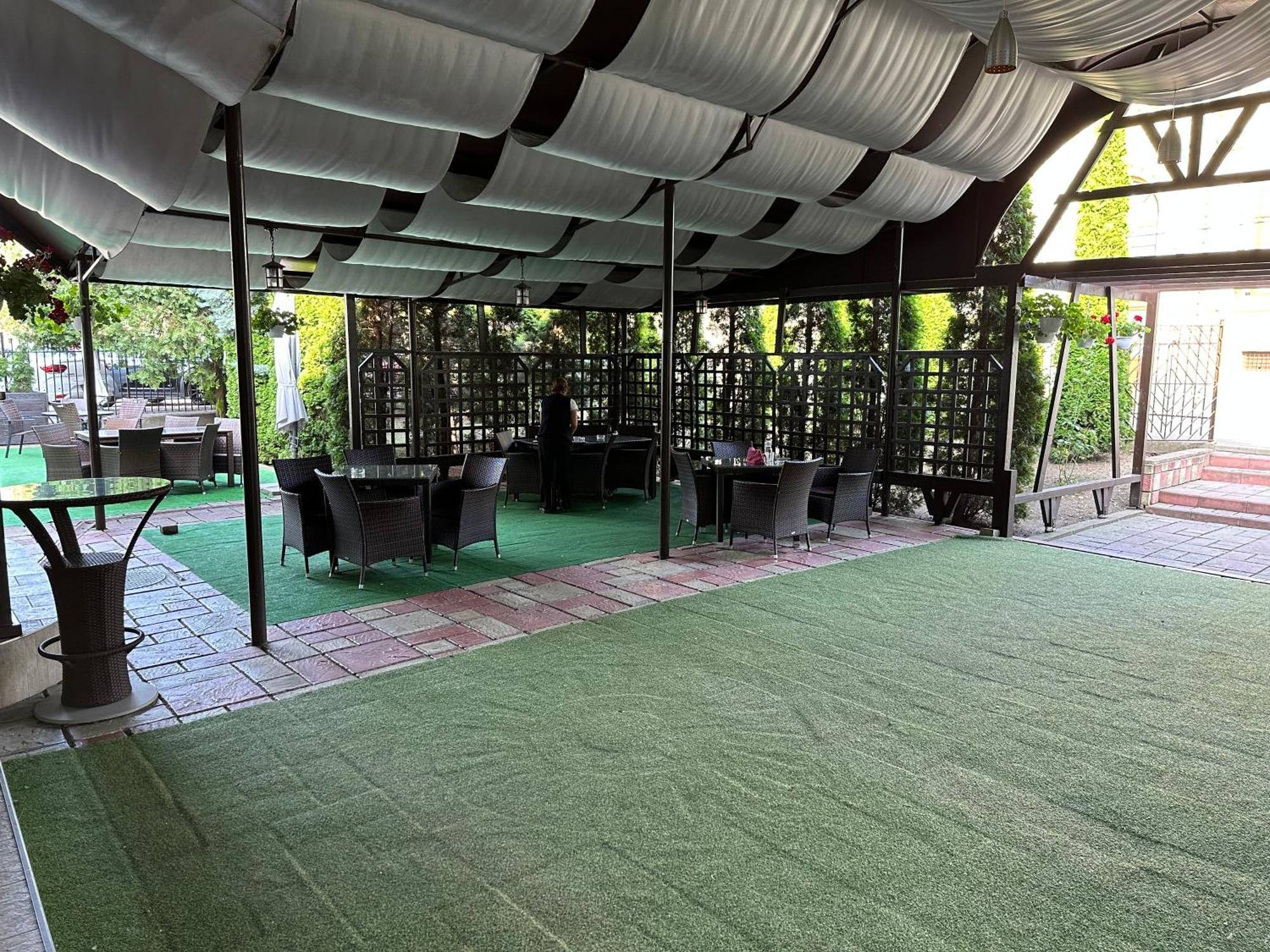 Hotel Turist Falticeni Ngoại thất bức ảnh
