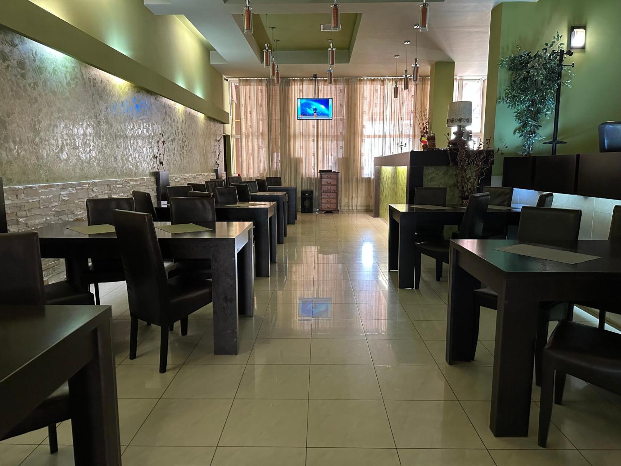 Hotel Turist Falticeni Ngoại thất bức ảnh