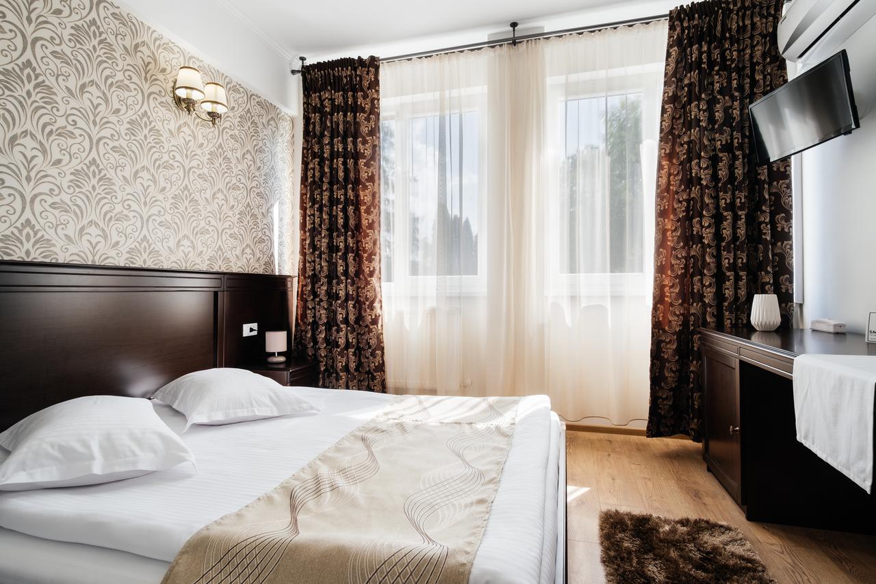 Hotel Turist Falticeni Ngoại thất bức ảnh