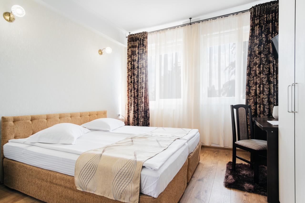Hotel Turist Falticeni Ngoại thất bức ảnh
