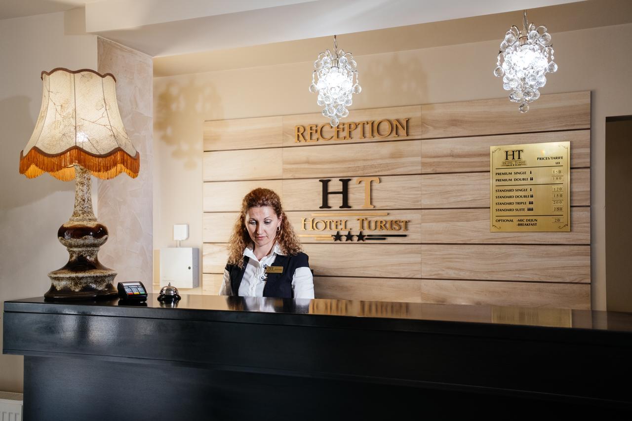 Hotel Turist Falticeni Ngoại thất bức ảnh