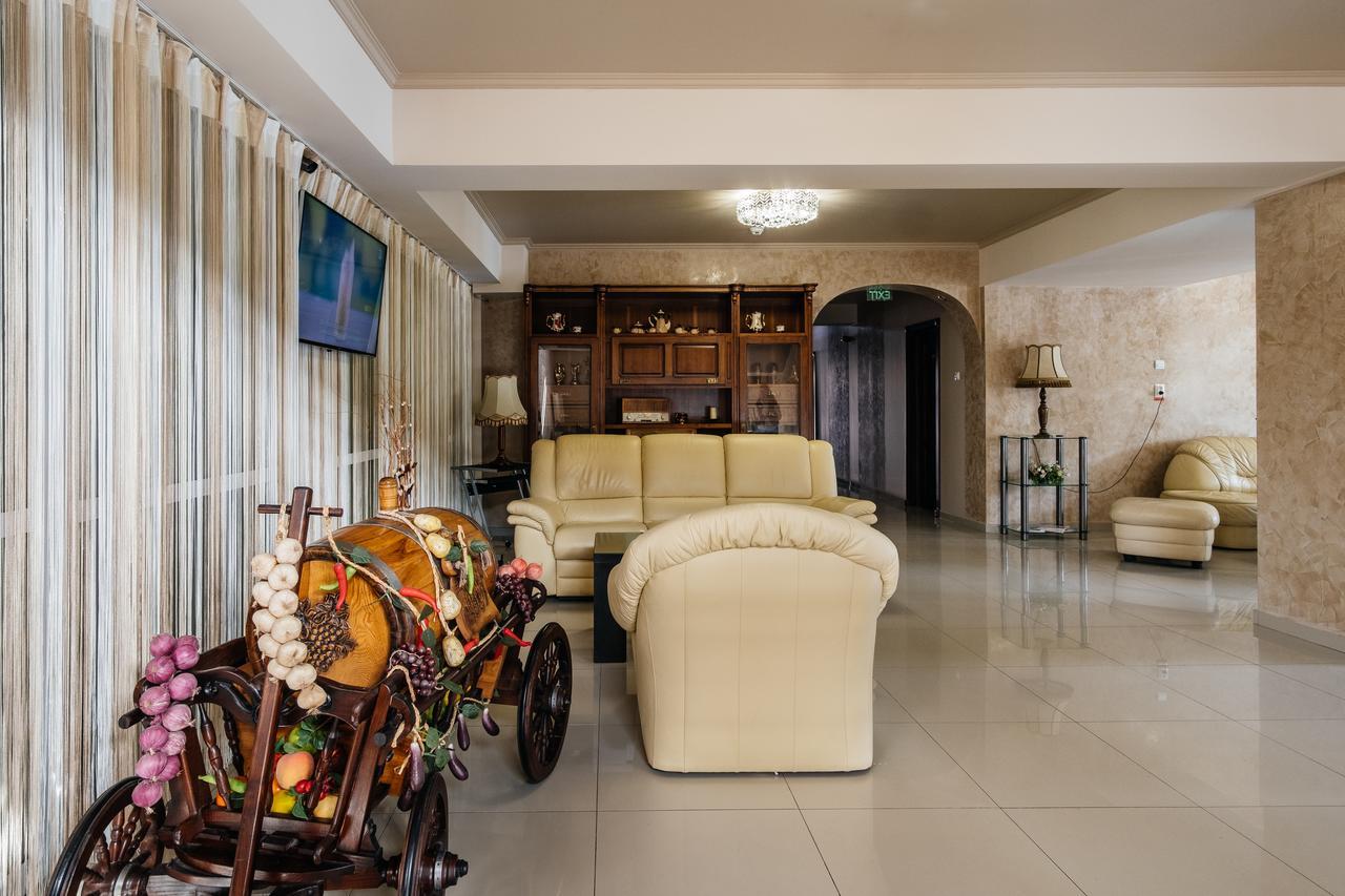 Hotel Turist Falticeni Ngoại thất bức ảnh